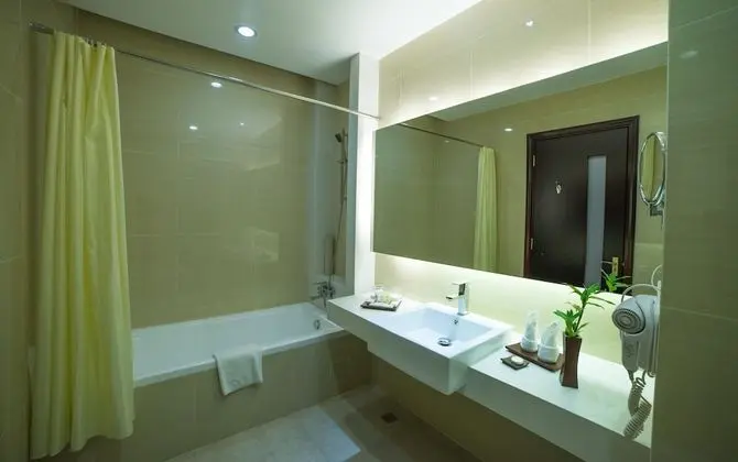 2 Bedrooms Apartment