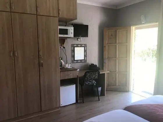 Standard Tek Büyük Yataklı Oda, 1 Yatak Odası, Sigara İçilmez, Bahçe Manzaralı (Dara @ Medi Lodge)