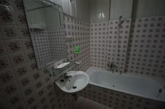 Superior Tek Büyük veya İki Ayrı Yataklı Oda