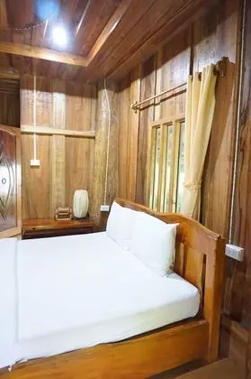 Standard Bungalow (Double Bed)