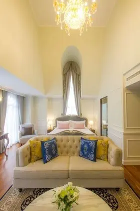 Daraya Suite