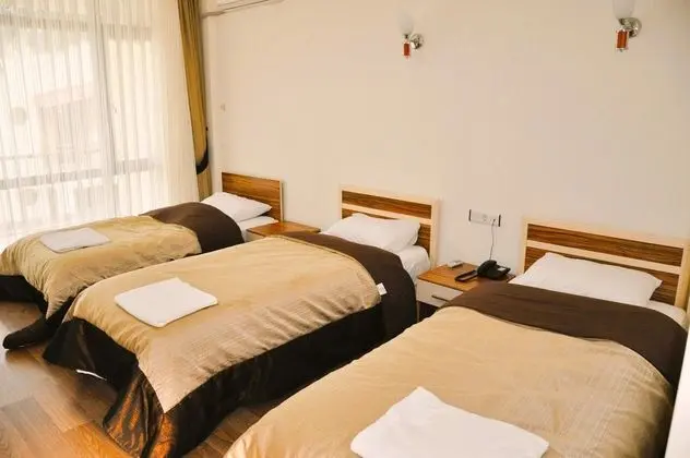 Standart Oda Kısmi Deniz Manzaralı