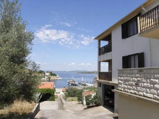 Apart Daire (DaRi - 70m from Sea - A3(3+1))