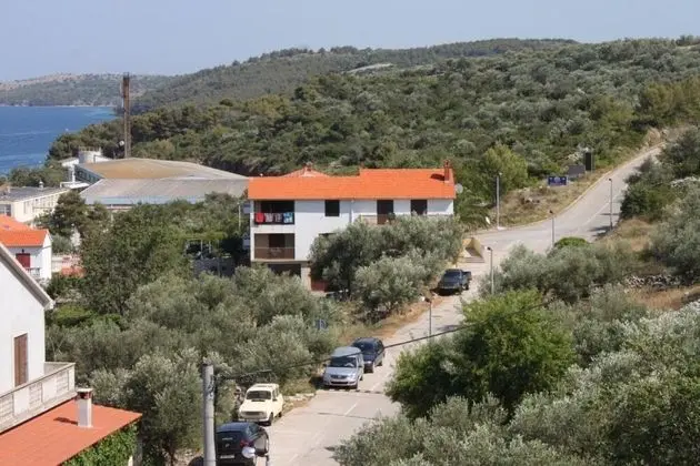 Apart Daire (DaRi - 70m from Sea - A3(3+1))