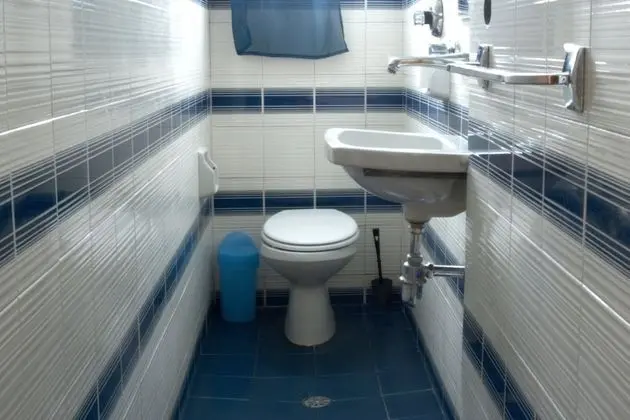 Tek Kişilik Oda, Ortak Banyo