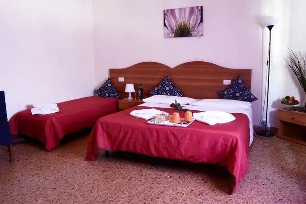 Üç Kişilik Oda, Ortak Banyo