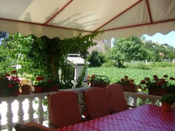 Apart Daire (Darko - 30 m from beach - A2(3+1))