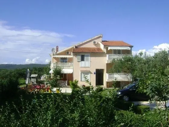 Apart Daire (Darko - 30 m from beach - A2(3+1))