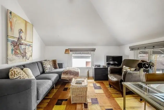 Apart Daire, 1 Büyük (Queen) Boy Yatak, Avlu Manzaralı (Darling Detached Villa in Heart of Ca)