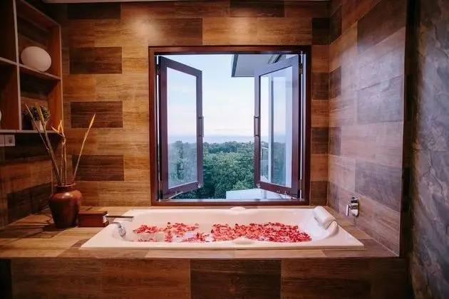 Luxury Villa, 4 Yatak Odası, Okyanus Manzaralı, Denize Bakan