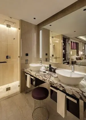 Elite Süit, 1 Yatak Odası, Balkon, Kısmi Deniz Manzarası