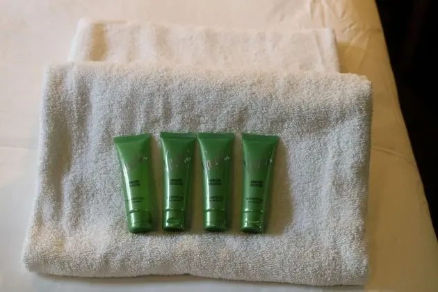 Tek Büyük Yataklı Oda, Ortak Banyo