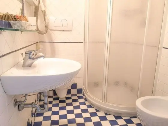 Tek Büyük veya İki Ayrı Yataklı Oda, Balkon