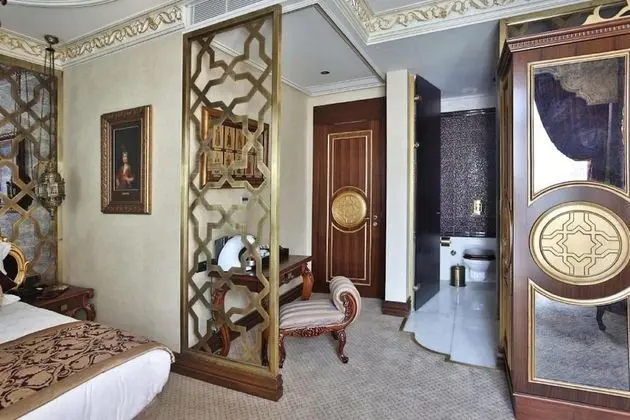 Deluxe Room with City View
