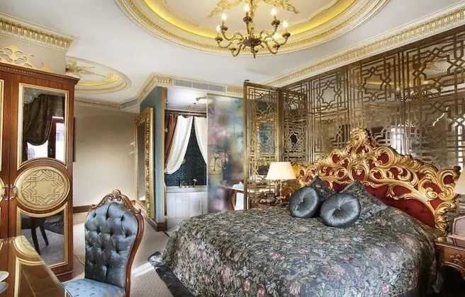 Grand Deluxe Room with Golden Horn View