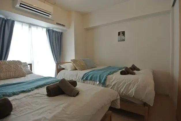 402