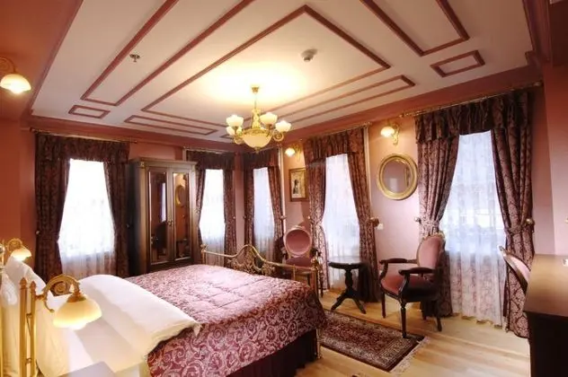 Aile Odası, Şehir Manzaralı