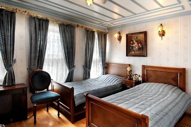 Tek Büyük veya İki Ayrı Yataklı Oda
