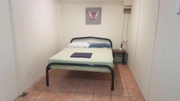 Ortak Ranzalı Oda, 1 Çift Kişilik Yatak