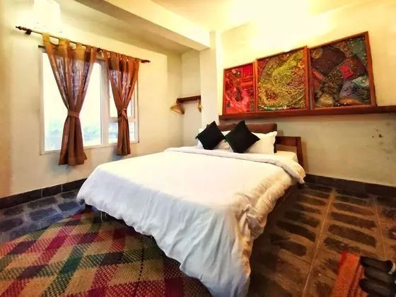 Standard Tek Büyük Yataklı Oda