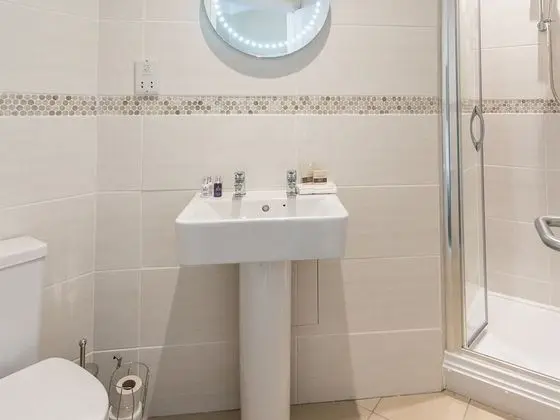 Tek Kişilik Oda, Banyolu/Duşlu