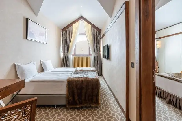 Grand Deluxe Family Suite