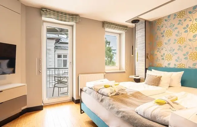 Apart Daire, 2 Yatak Odası (Two-Bedroom - Land Side)