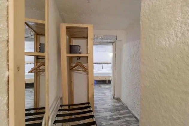 4 Kişilik Oda, Sokak Manzaralı, Giriş Katı