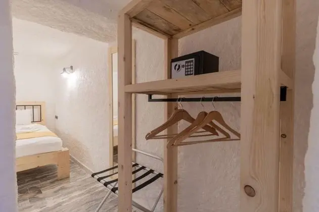 4 Kişilik Oda, Sokak Manzaralı, Giriş Katı