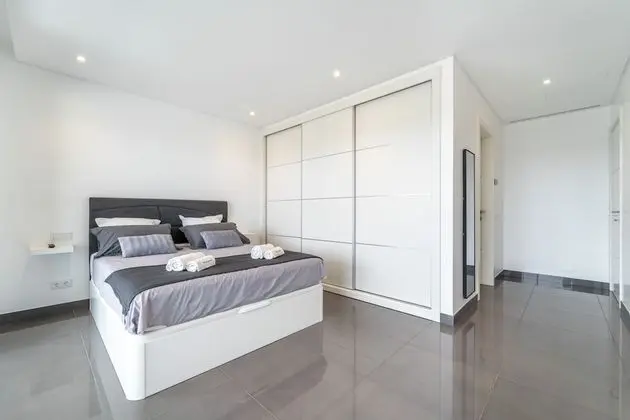 Luxury Villa, 5 Yatak Odası, Kısmi Deniz Manzarası, Havuz Kenarı