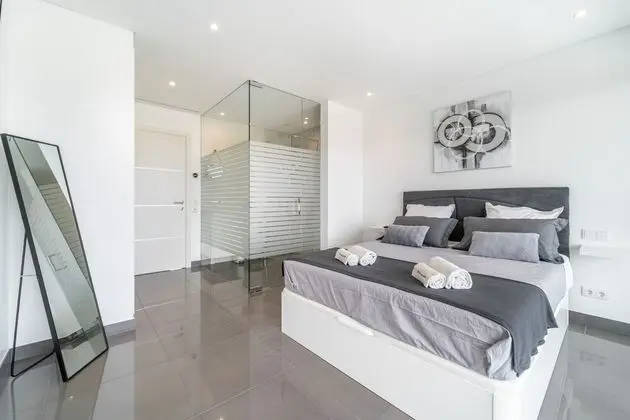 Luxury Villa, 5 Yatak Odası, Kısmi Deniz Manzarası, Havuz Kenarı