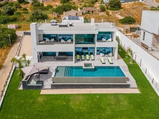 Luxury Villa, 5 Yatak Odası, Kısmi Deniz Manzarası, Havuz Kenarı