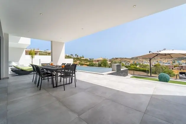 Luxury Villa, 5 Yatak Odası, Kısmi Deniz Manzarası, Havuz Kenarı