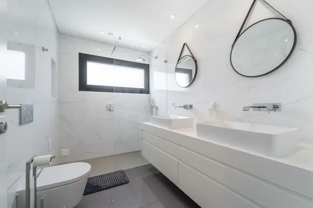 Luxury Villa, 5 Yatak Odası, Kısmi Deniz Manzarası, Havuz Kenarı