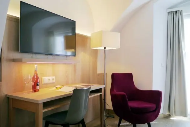 Tek Büyük Yataklı Oda, Balkon