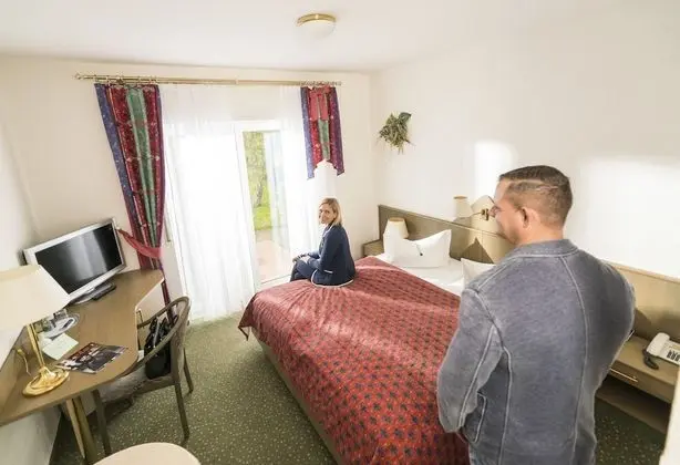 Tek Büyük veya İki Ayrı Yataklı Oda