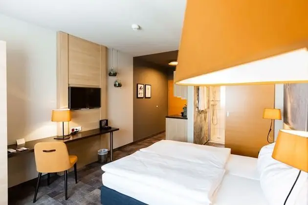 Business Tek Büyük Yataklı Oda