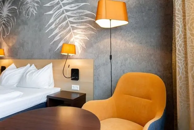 Business Tek Büyük Yataklı Oda