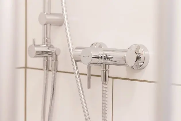 Business Tek Büyük Yataklı Oda