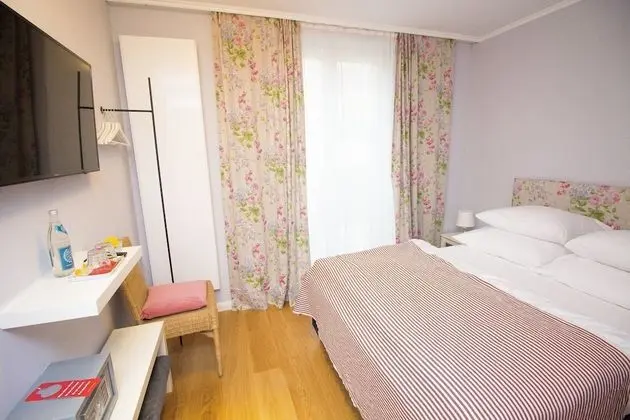 Comfort Büyük Yataklı Tek Kişilik Oda (Lido)