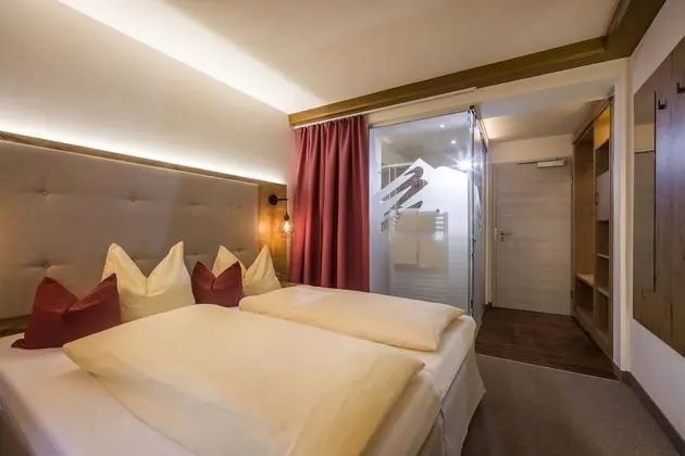 Tek Büyük Yataklı Oda (EST)