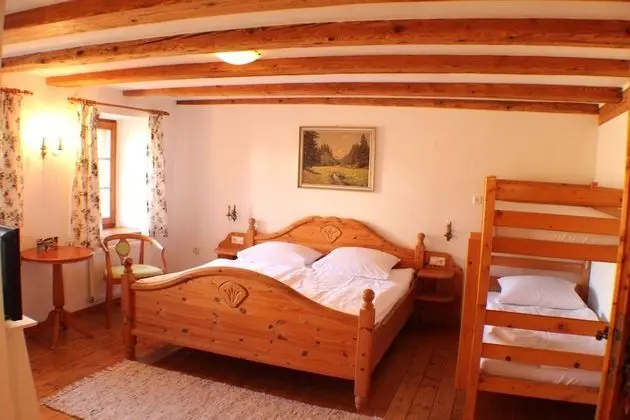 Family Oda, Sigara İçilmez