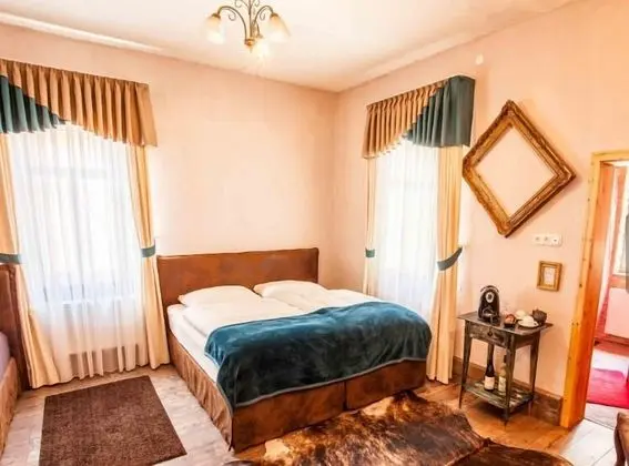 Tek Büyük Yataklı Oda