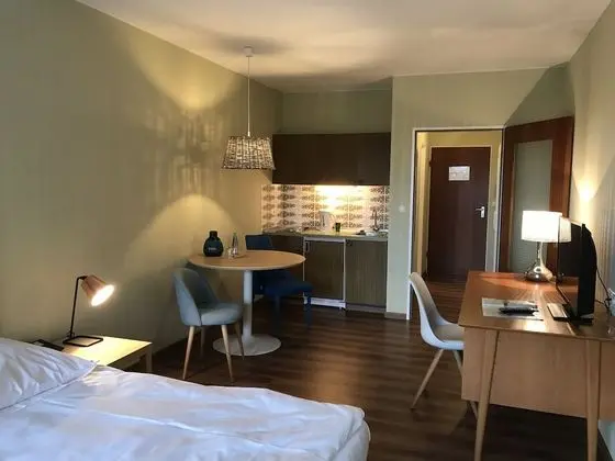 Büyük Yataklı Tek Kişilik Oda