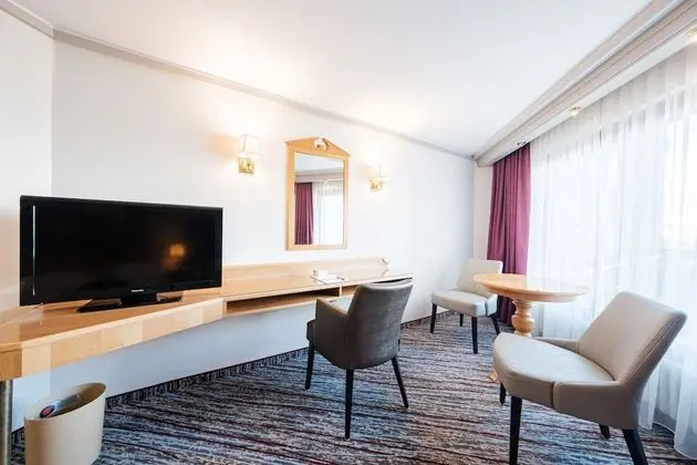 Comfort Tek Büyük Yataklı Oda