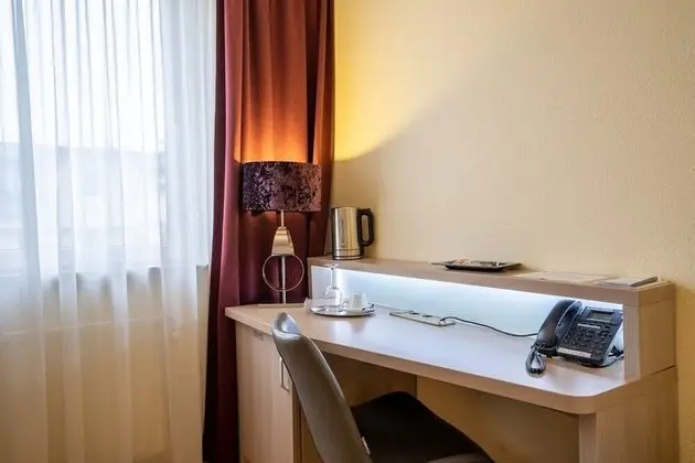 Business Tek Büyük veya İki Ayrı Yataklı Oda (air conditioning)