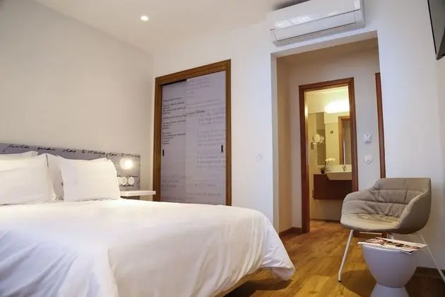 Tek Büyük Yataklı Oda, Kanal Manzaralı