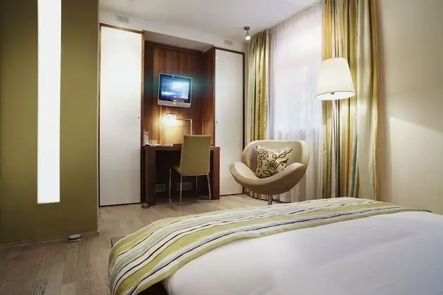 Standard Tek Büyük Yataklı Oda