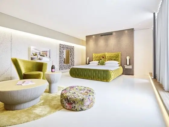 Tek Büyük Yataklı Oda (Signature)