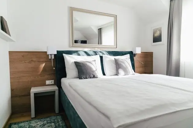 Comfort Tek Büyük Yataklı Oda